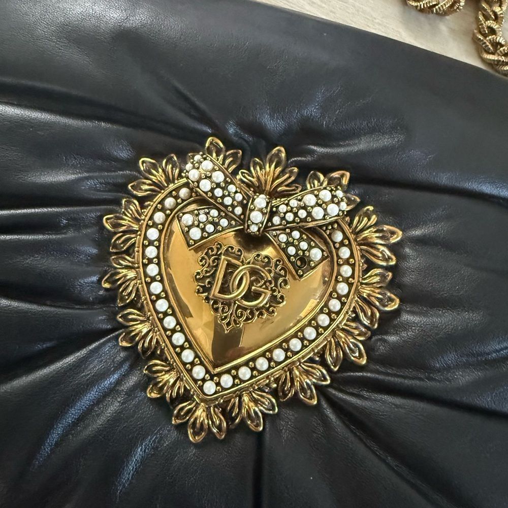 Brand new Dolce & Gabbana Black crossbody / Shoulder Bag devotion - Picture 2 of 9